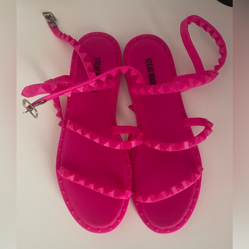 Steve Madden Hot pink jelly sandals